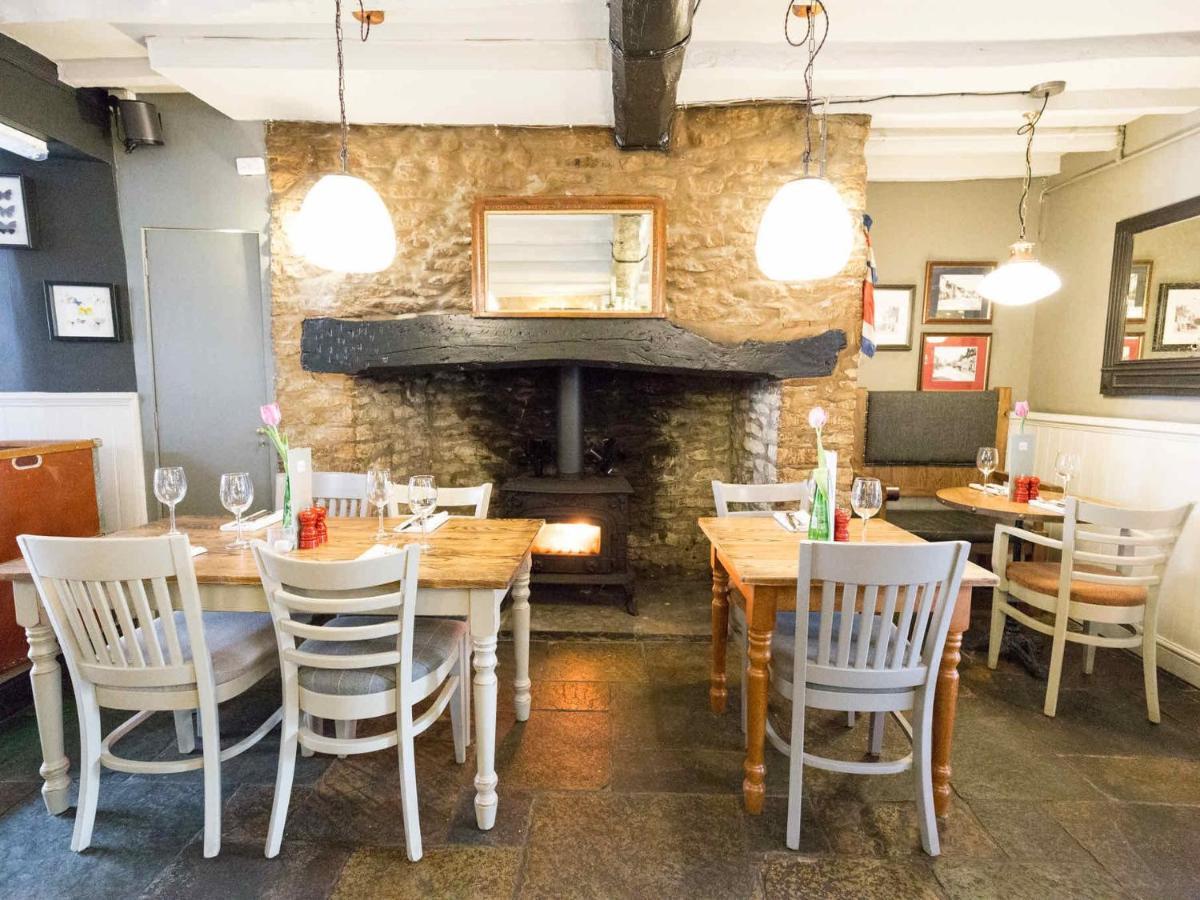The Plough Bicester Exterior photo